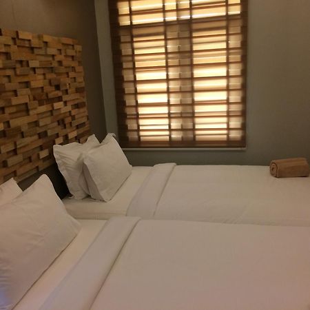 Wan'S Beach Guest House Dungun Ngoại thất bức ảnh